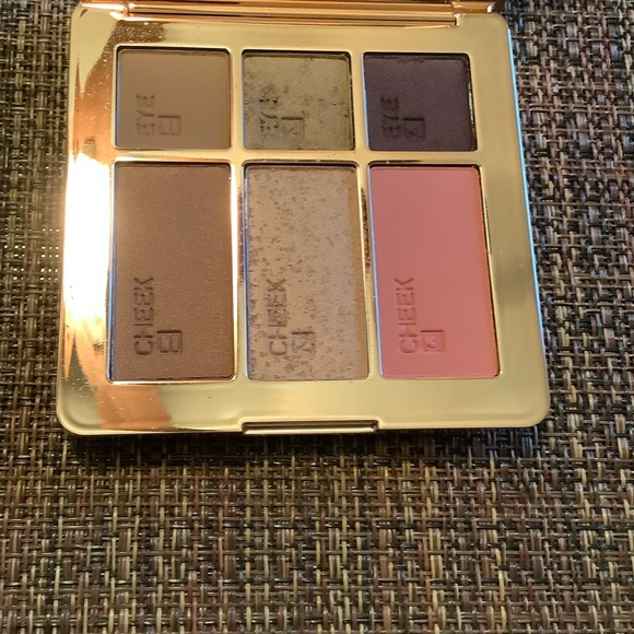 Out The Door Cheek & Eye Palette - Cream - Picture 3 of 6